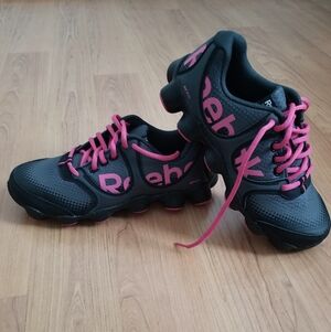 Rare New Reebok Women's ATV19 Sonic Sz 7 1/2